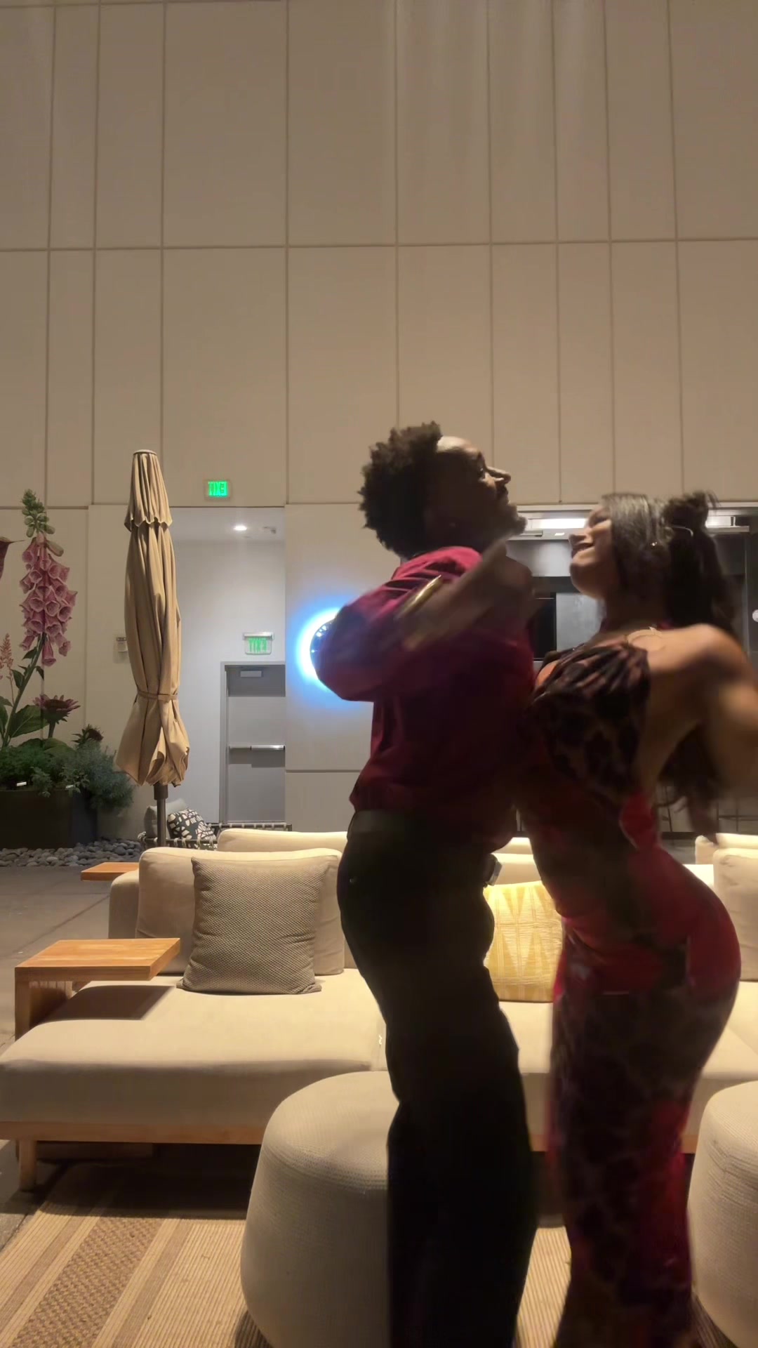 @uneedrayy