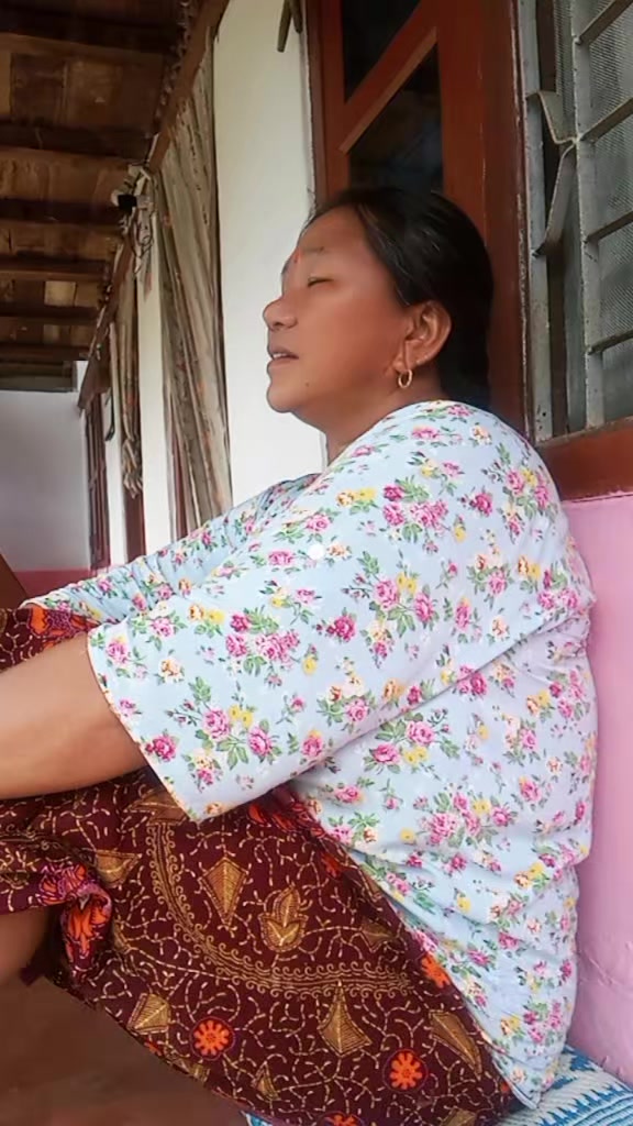 @योगिता गुरुङ