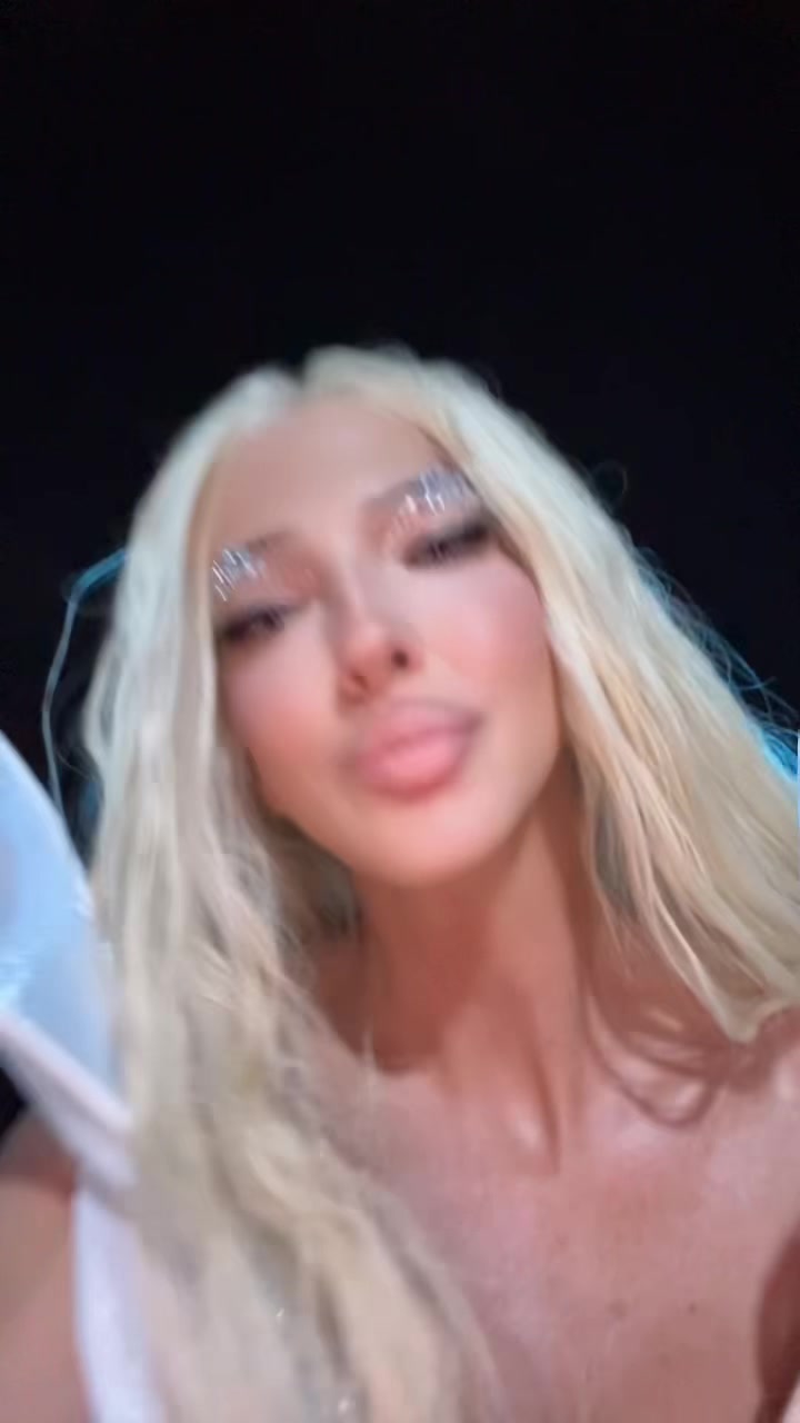 @Jelena Karleu&scaron;a