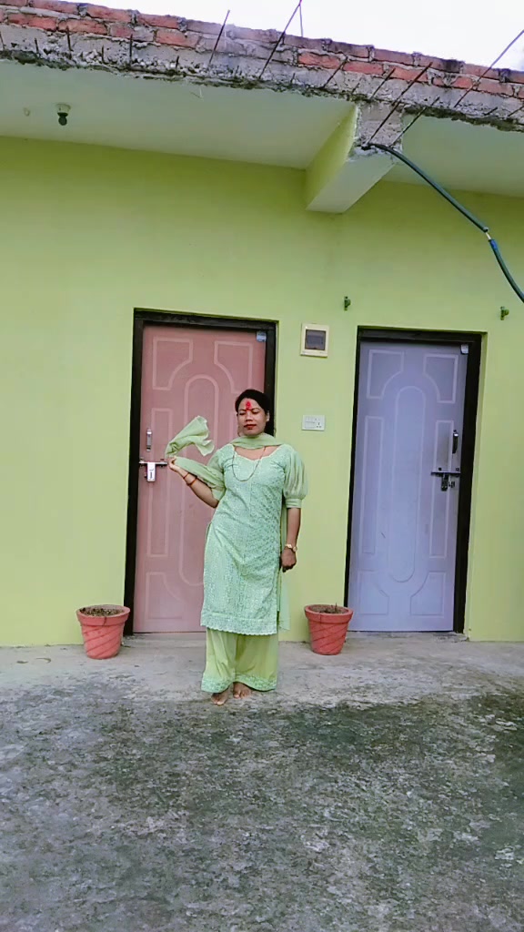 @Nanni Chaudhary905