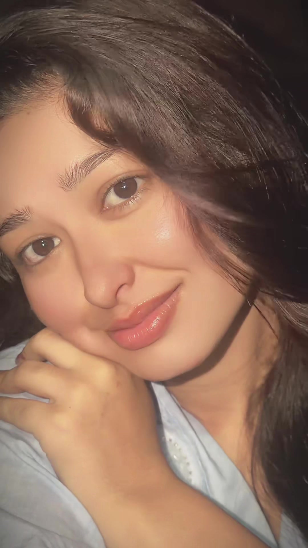 @Dipa shahi 🕊️