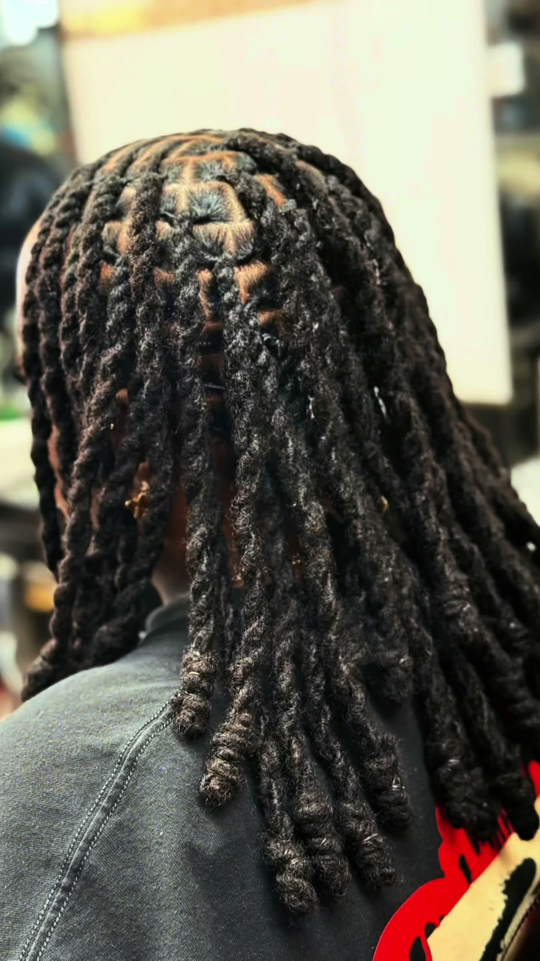@ZOE-LOCKS-CUTZ