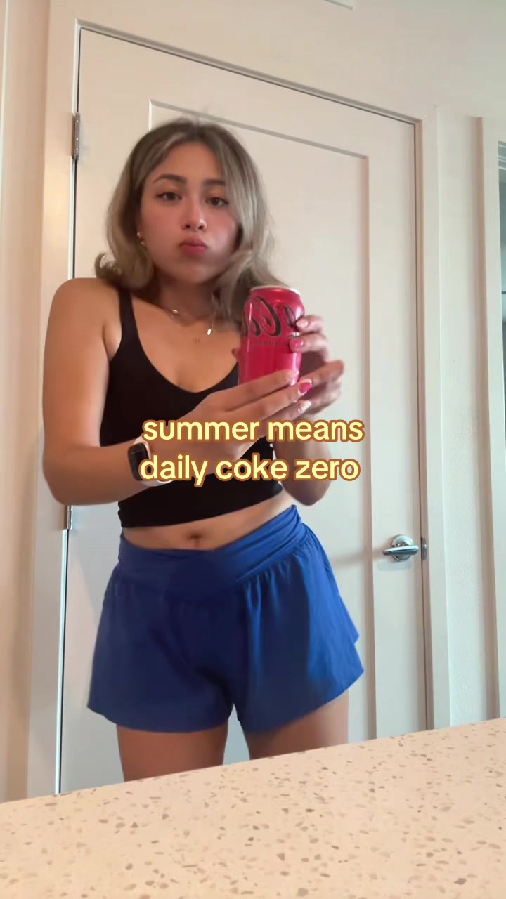 @emely hyde