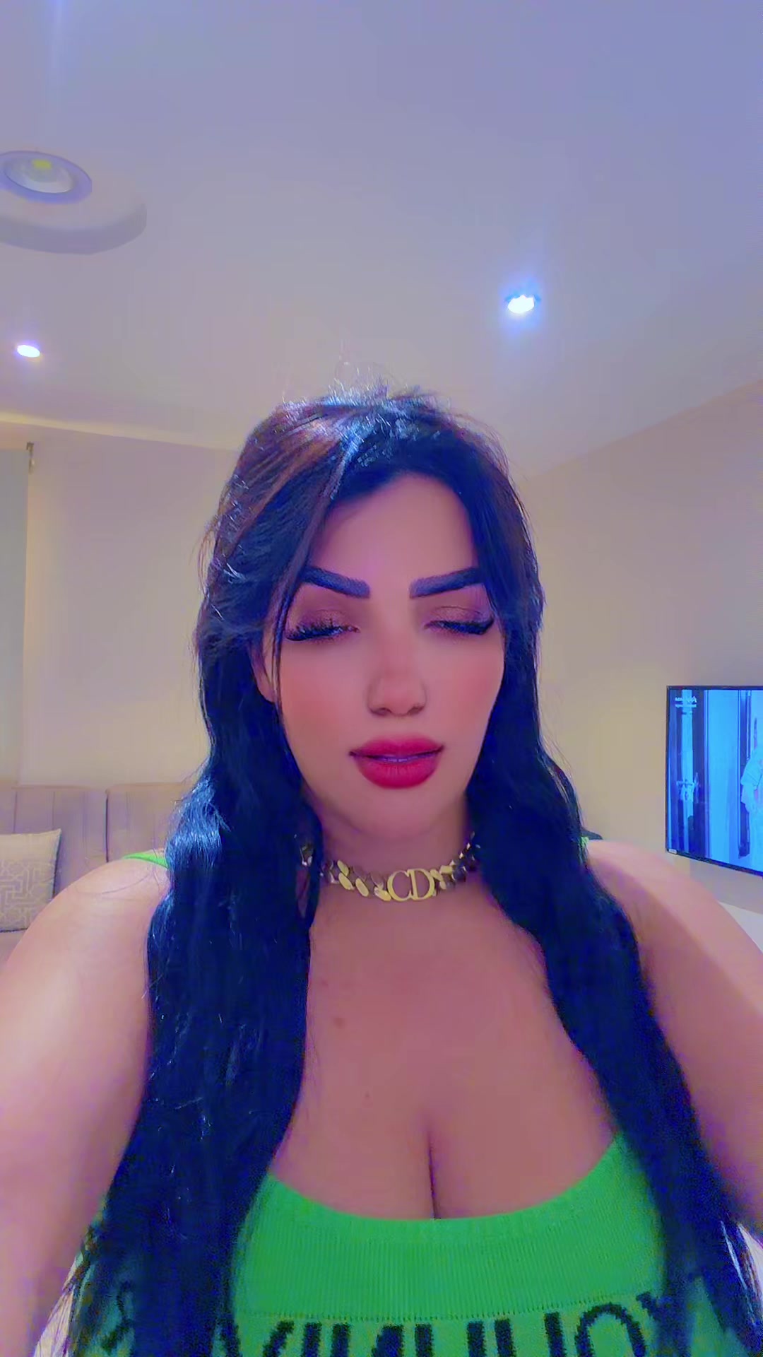@👑sahoura👑