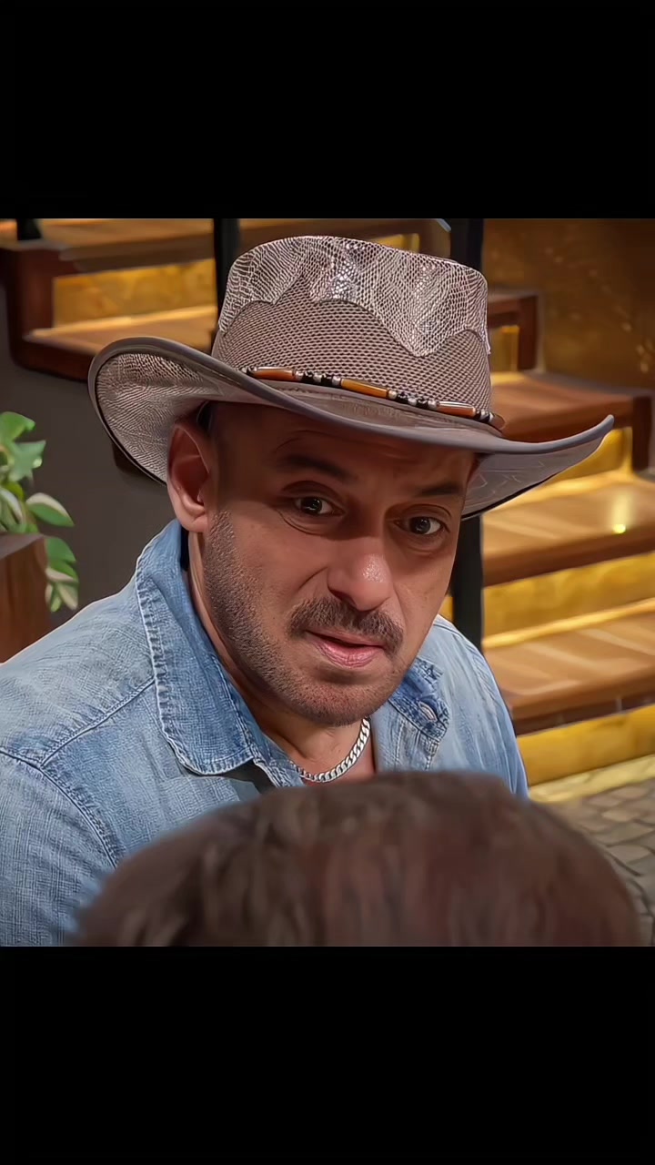 @neelikhan