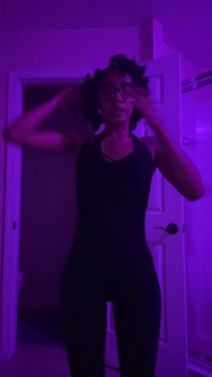 @Ickynikki