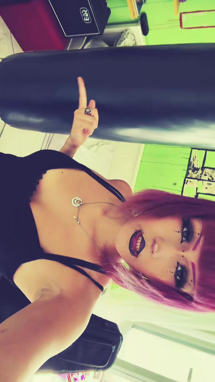 @v4mp1r3e.zz