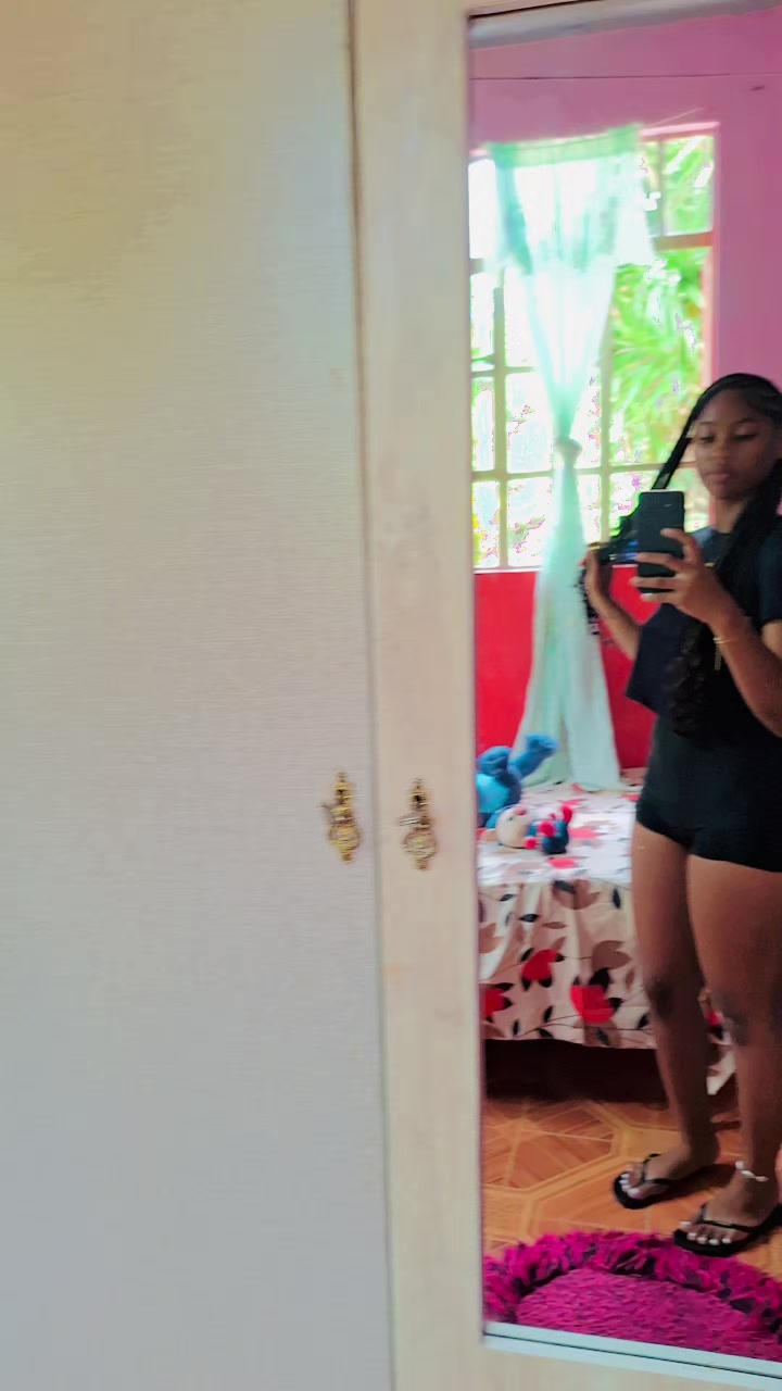 @Miss Ravina🤎!