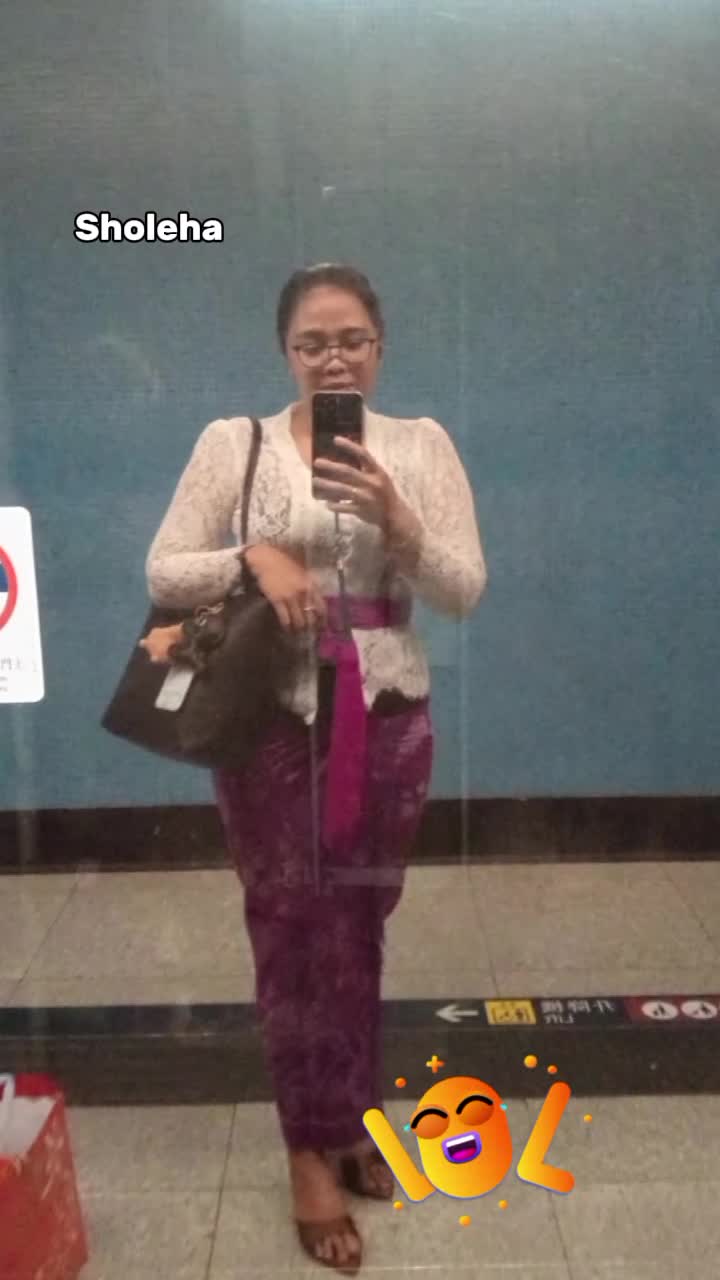 @Komang Melda 🇲🇨🇹🇼🇭🇰