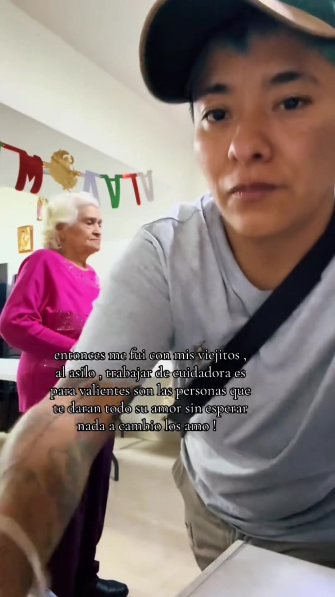 @Soy Ale García