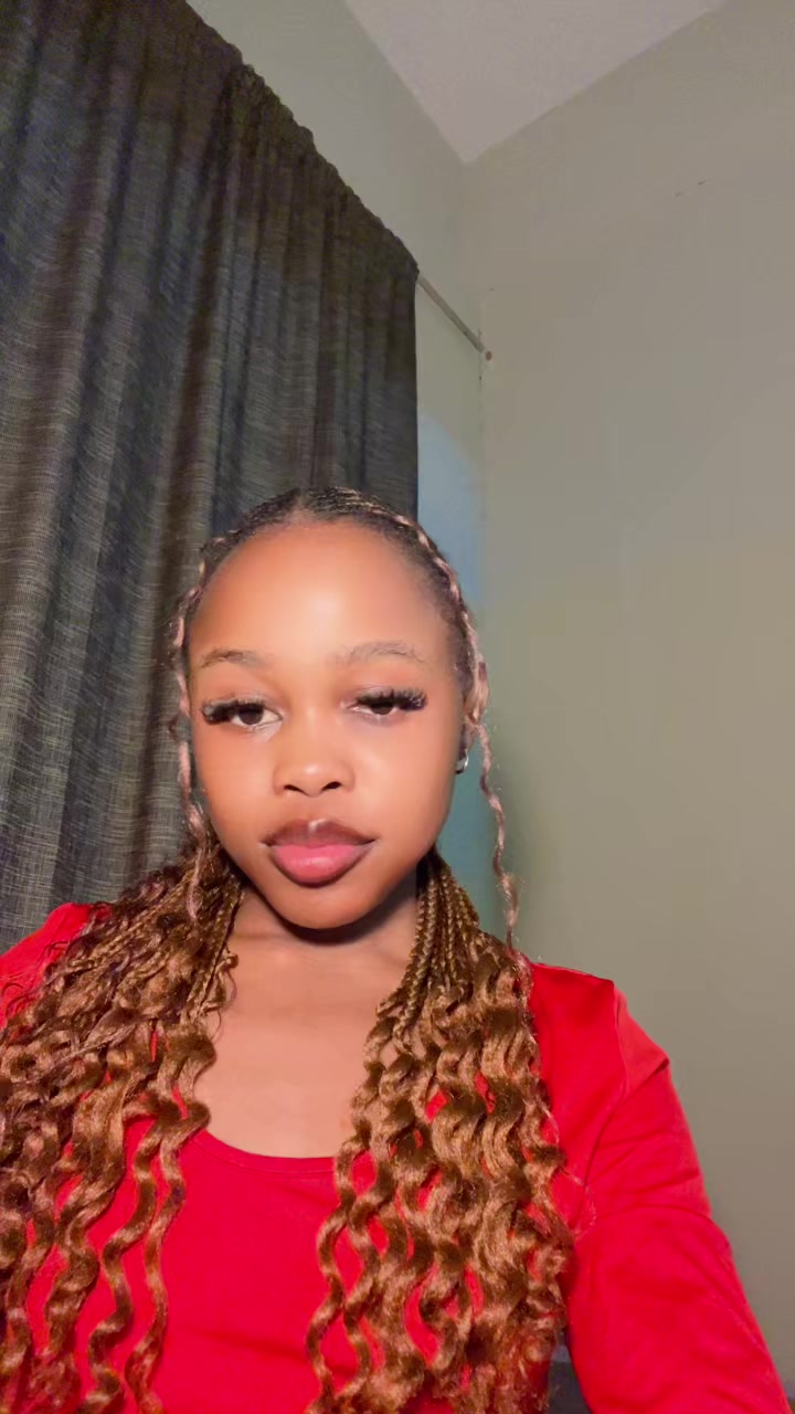 @Amandaaa🐅🍒.