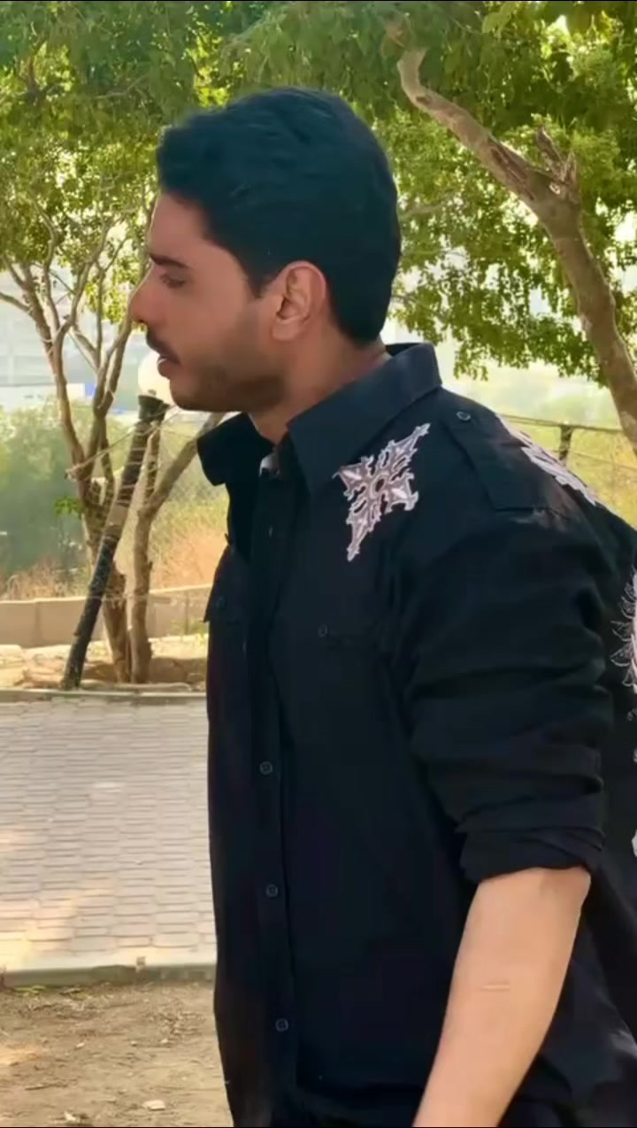 @Rahol❣️ RRR❣️