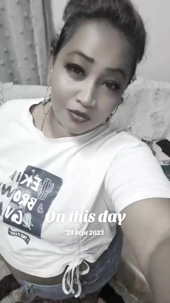 @Brinda_😗