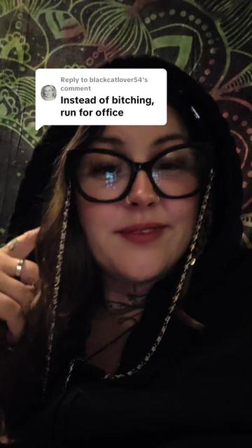 @Cait 🇨🇦✊️
