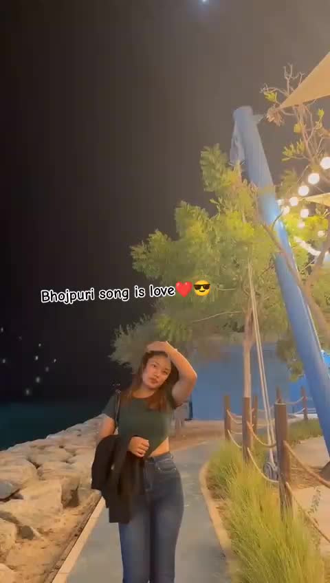 @🦋