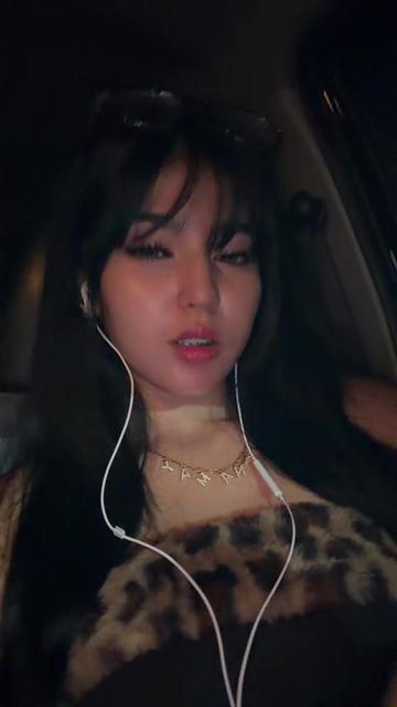 @️
