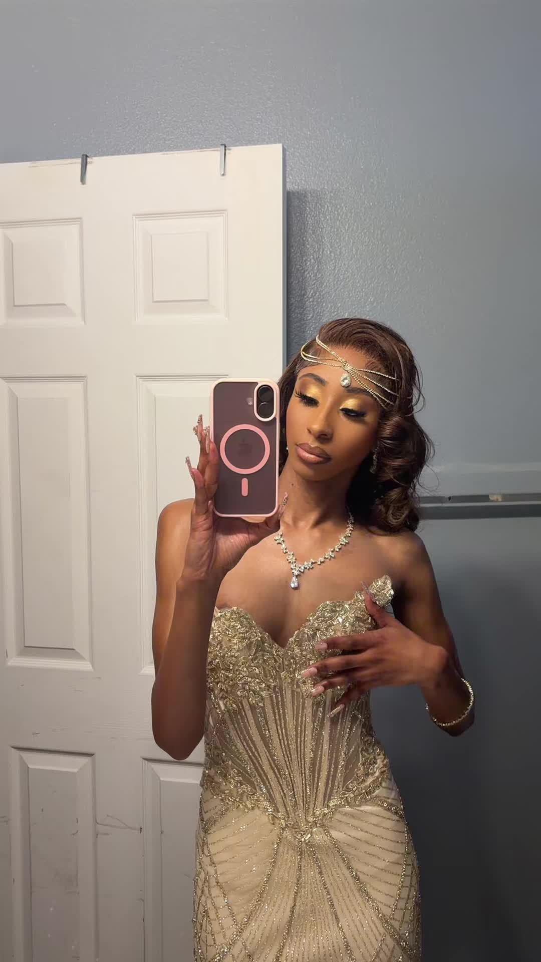 @jaisopetitee