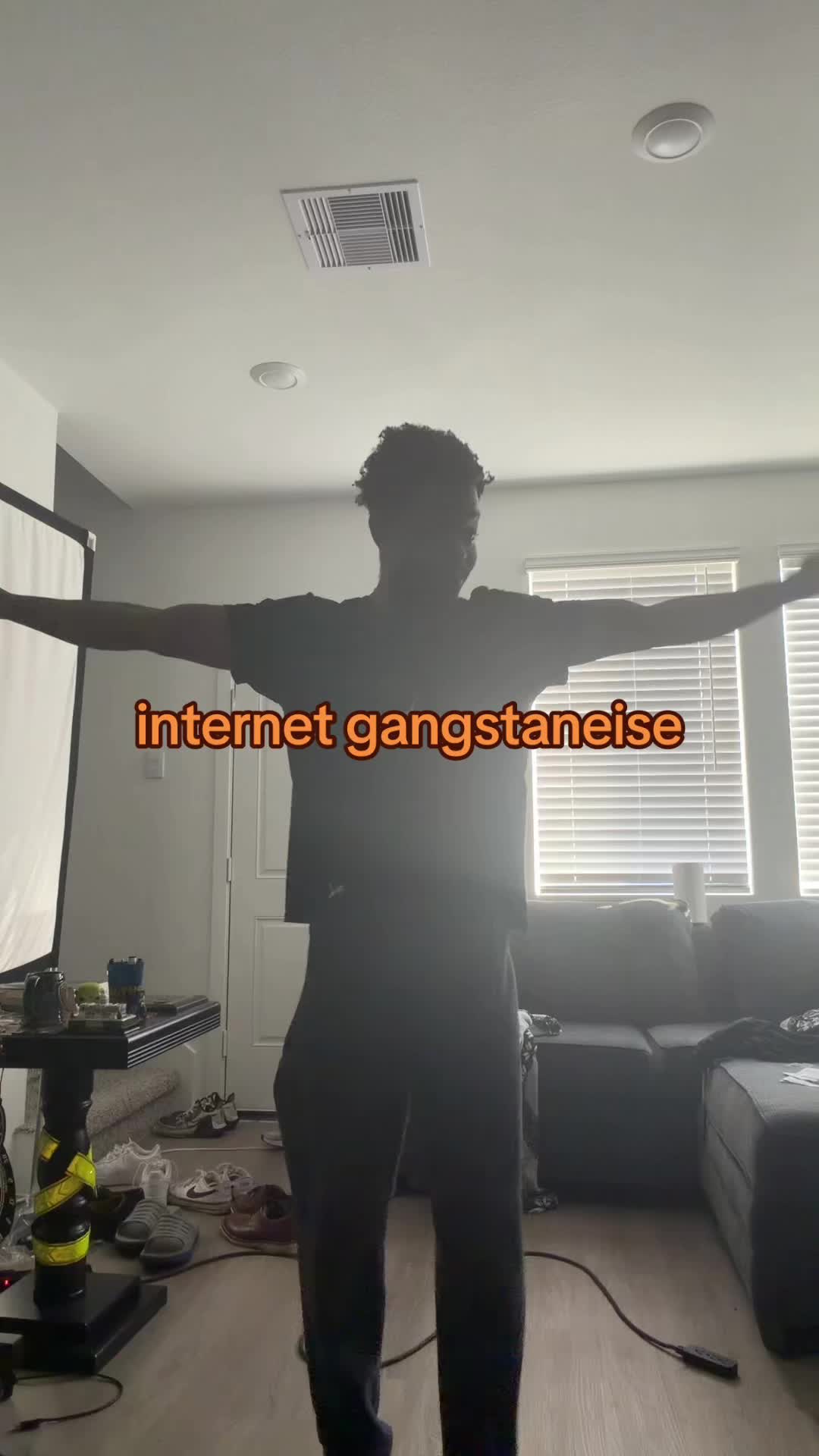 @j o n a t h a n😶&zwj;🌫️
