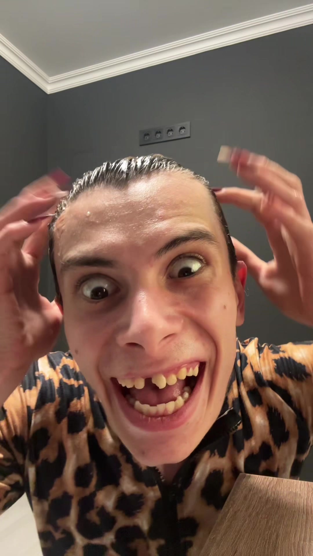 @Lil Snakeeee