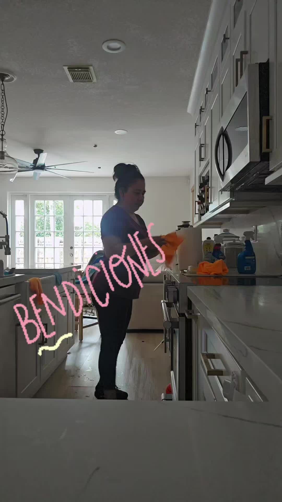 @ANJELICA@