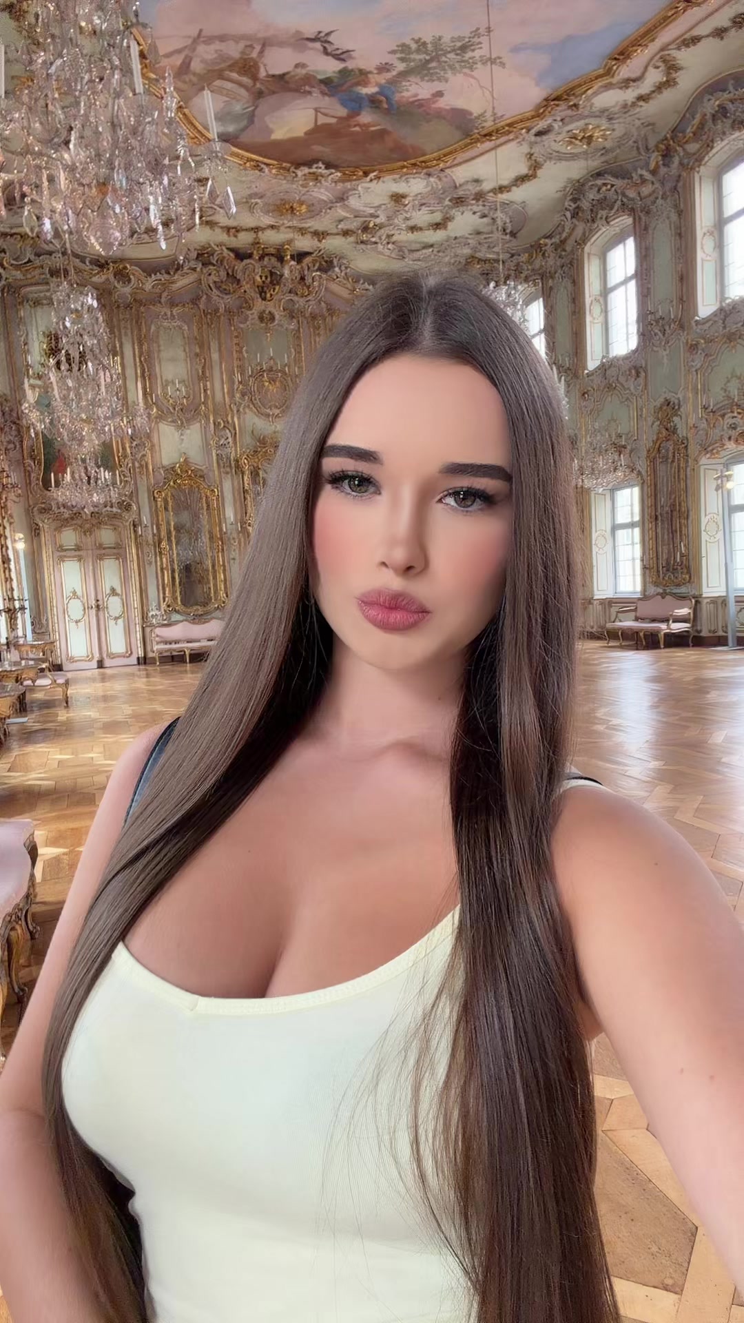 @аник