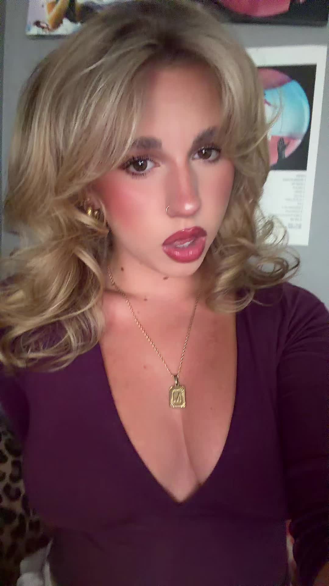 @mikayla