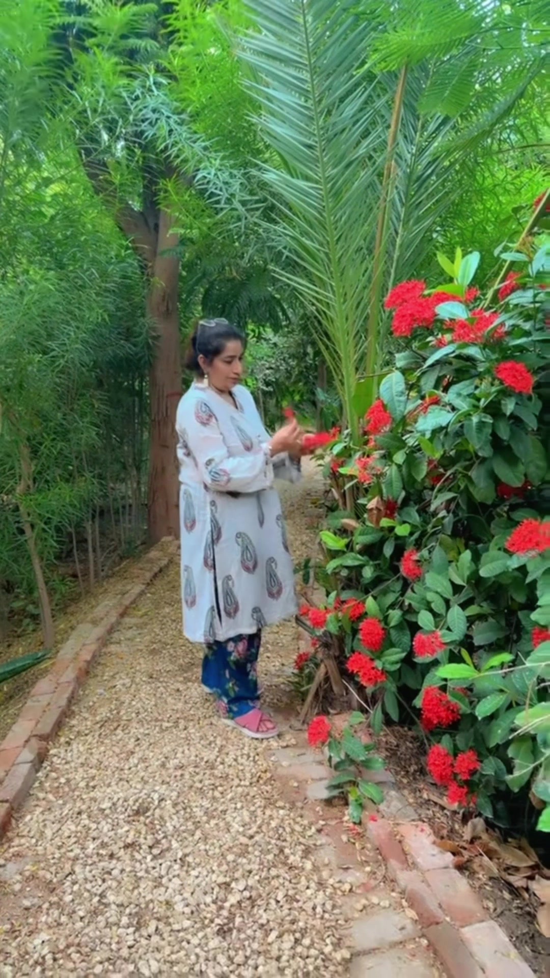 @Explorewithshakila