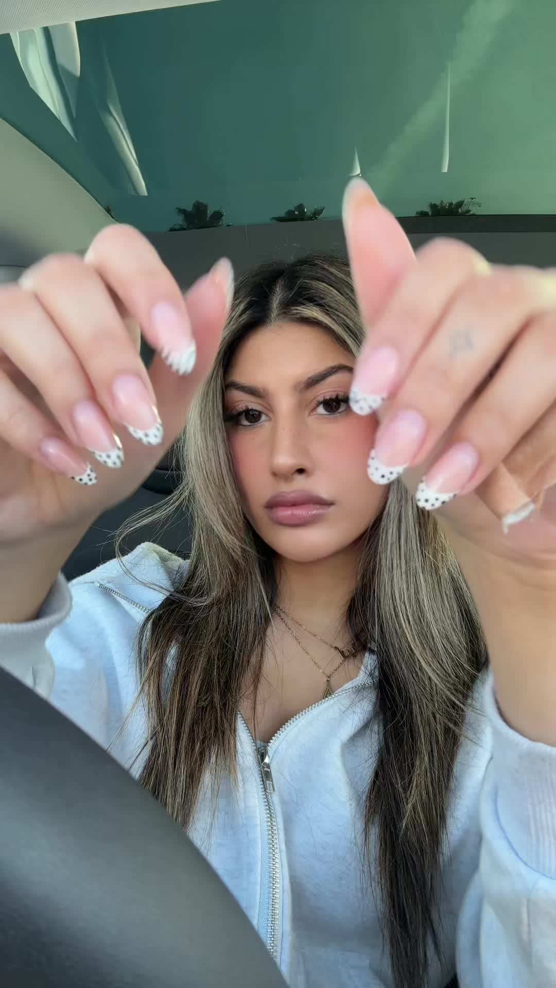 @bbneeeka