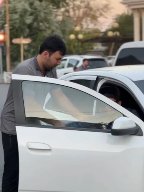 @TAHSIR_AKA_FAN