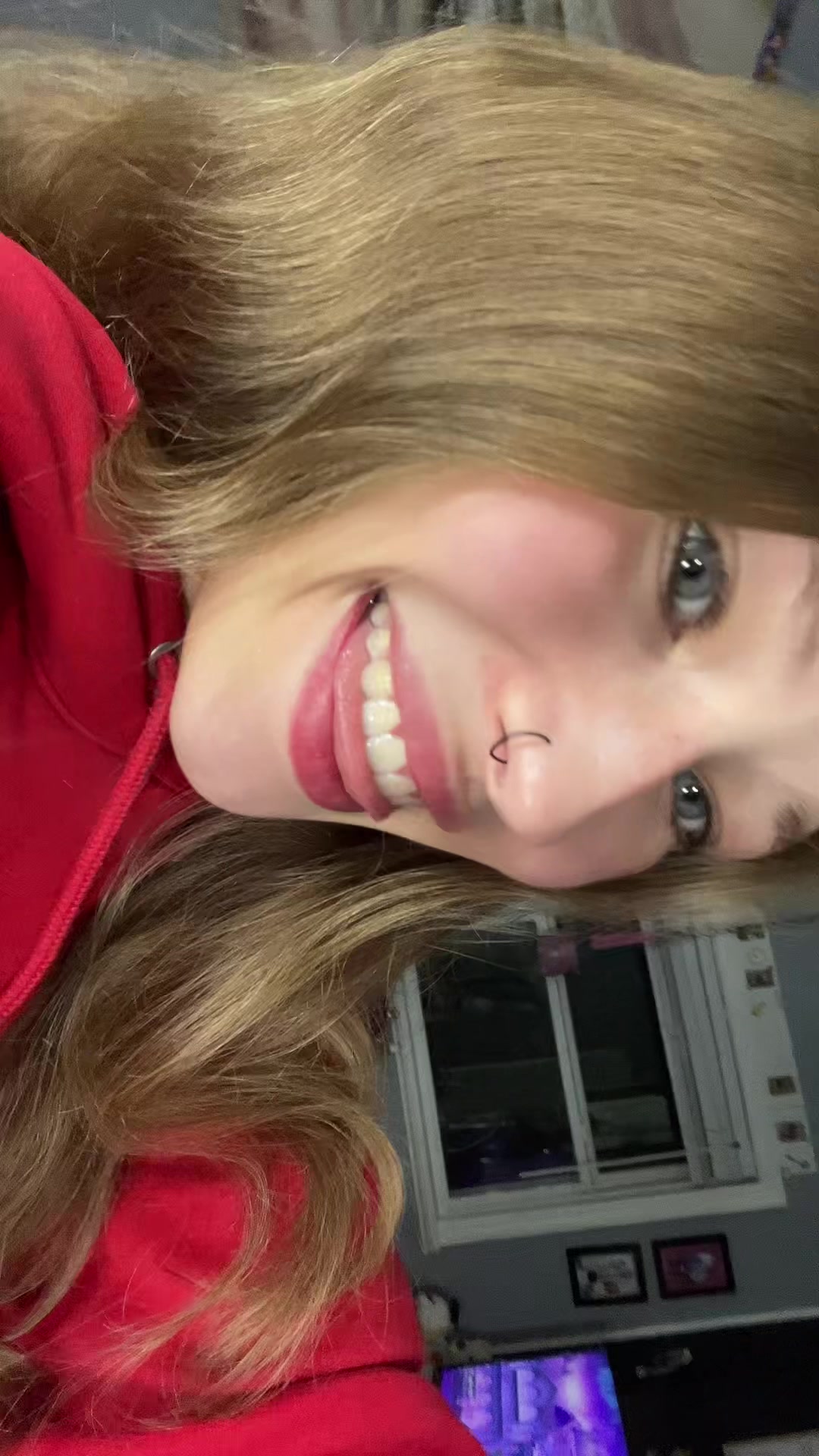 @shestooblunt