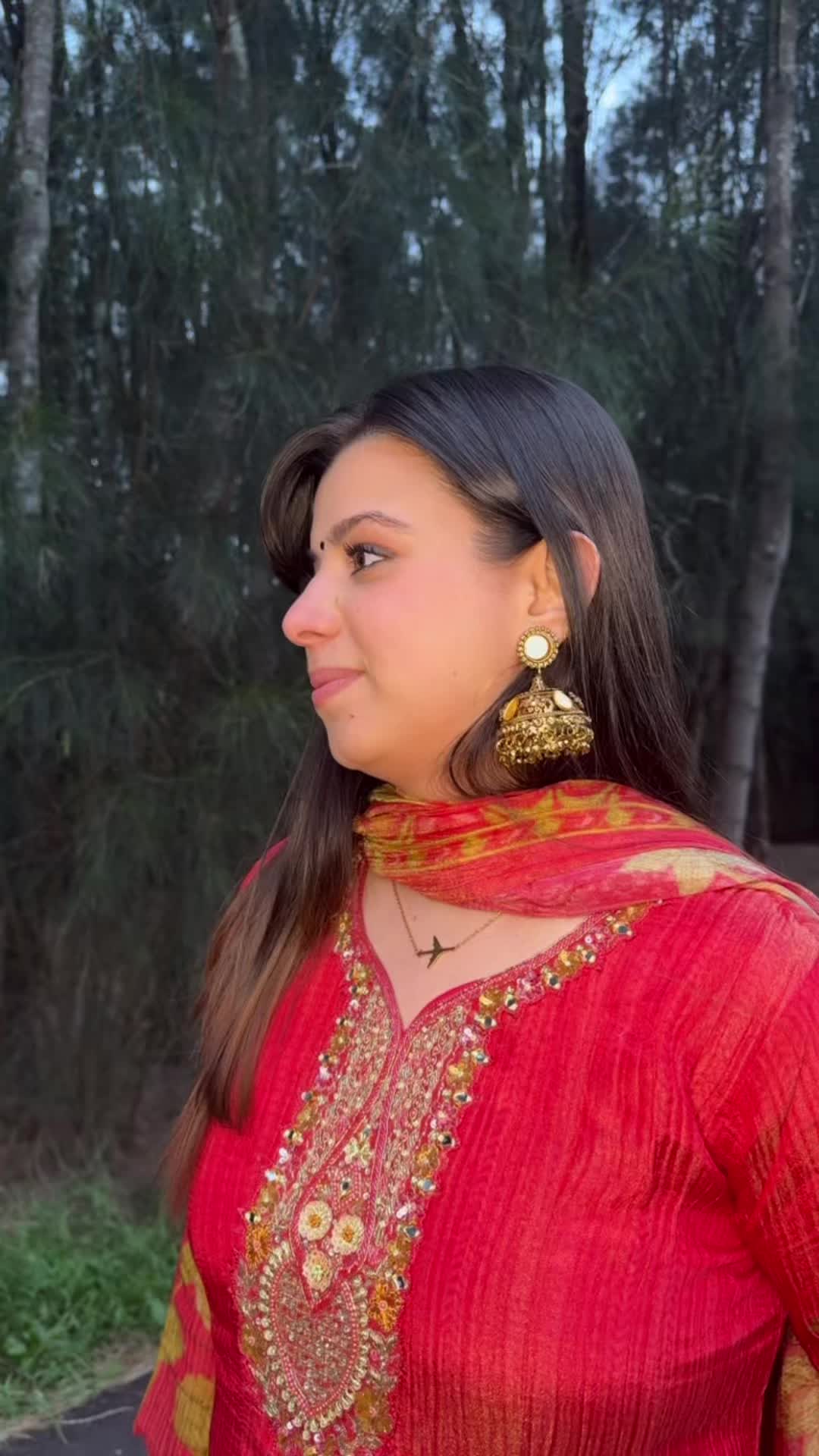 @Resham_luxecouture
