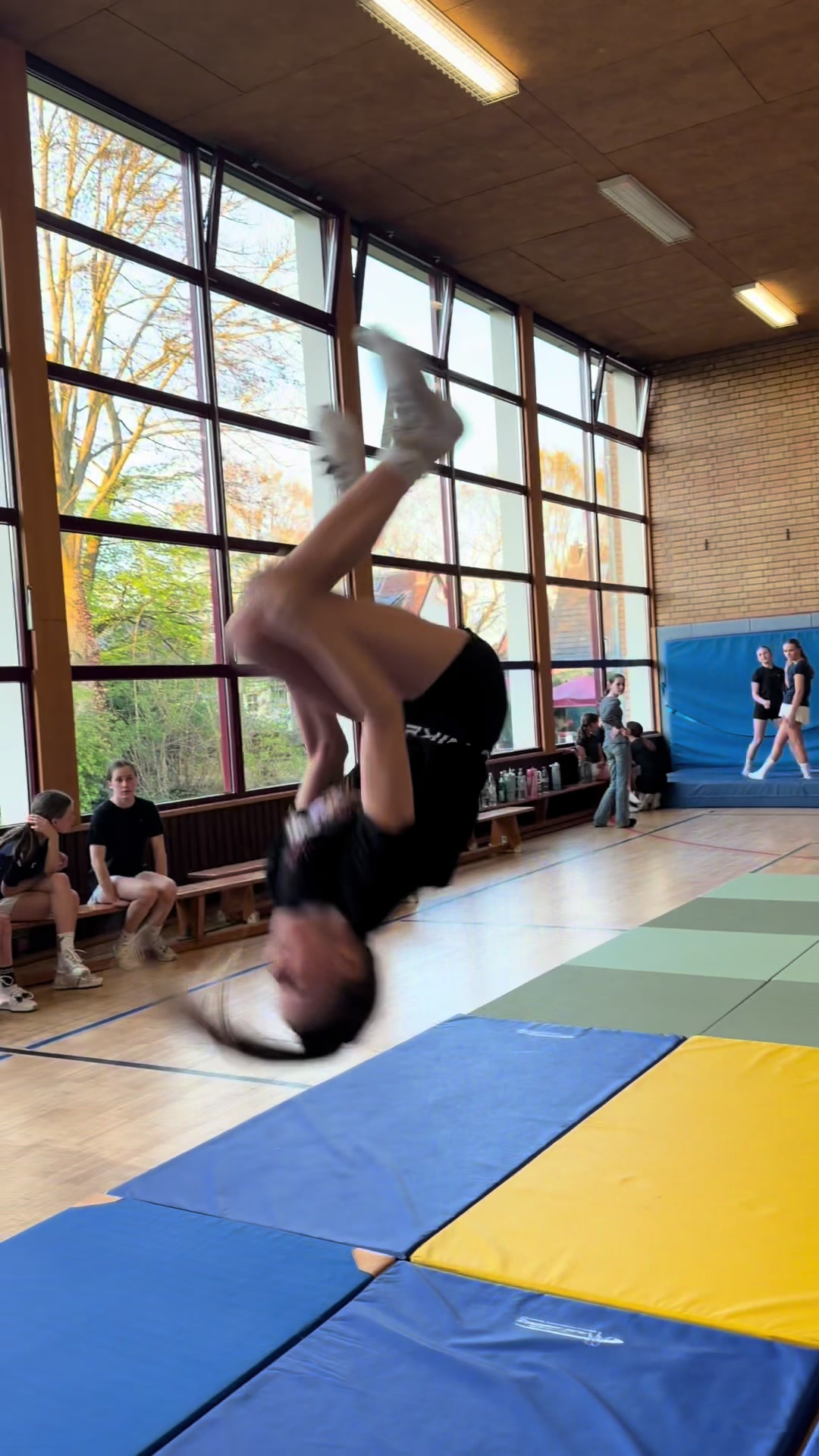 @Itschiaracheer