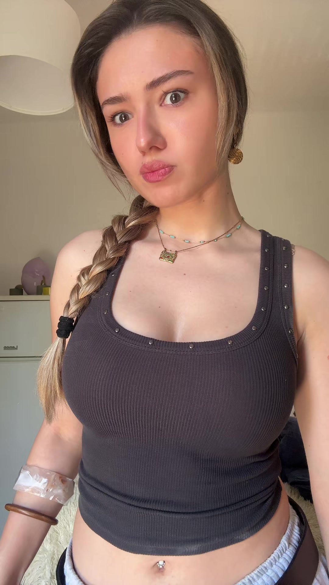 @vlovbae