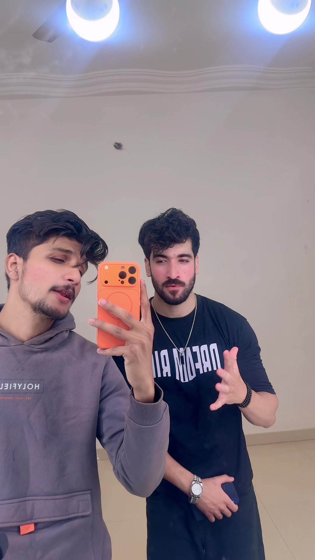 @KHURRAM👑