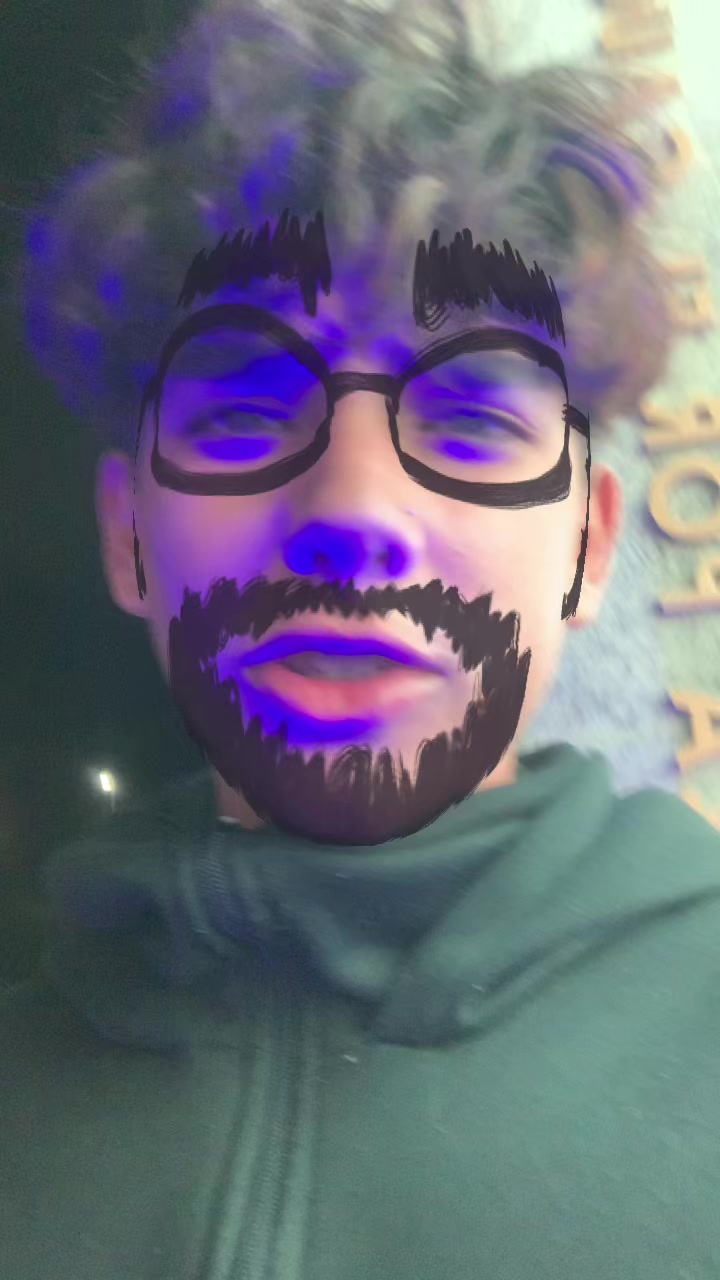 @Emaa 🦈