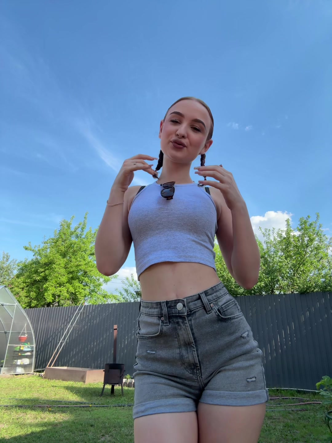 @1schvmr