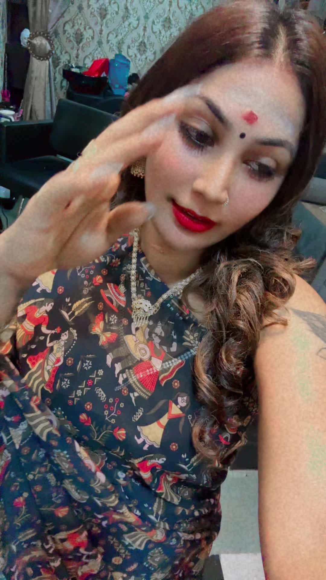 @Priya_Riya107