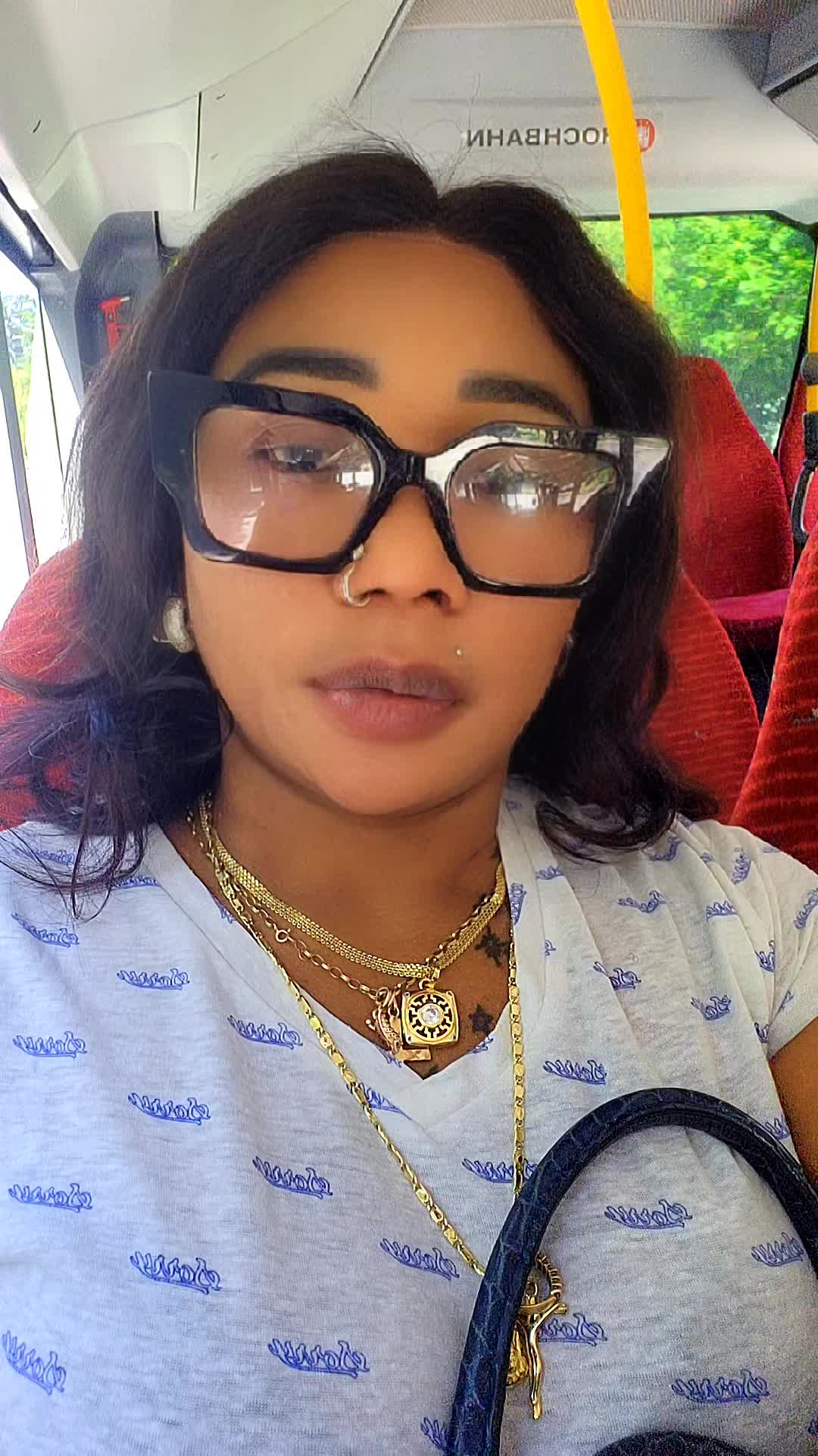 @QUEENBACKUP