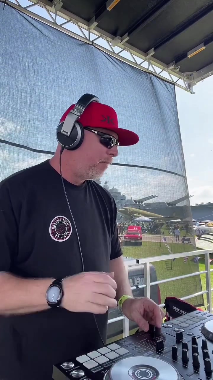 @DJMazeRadio ❌