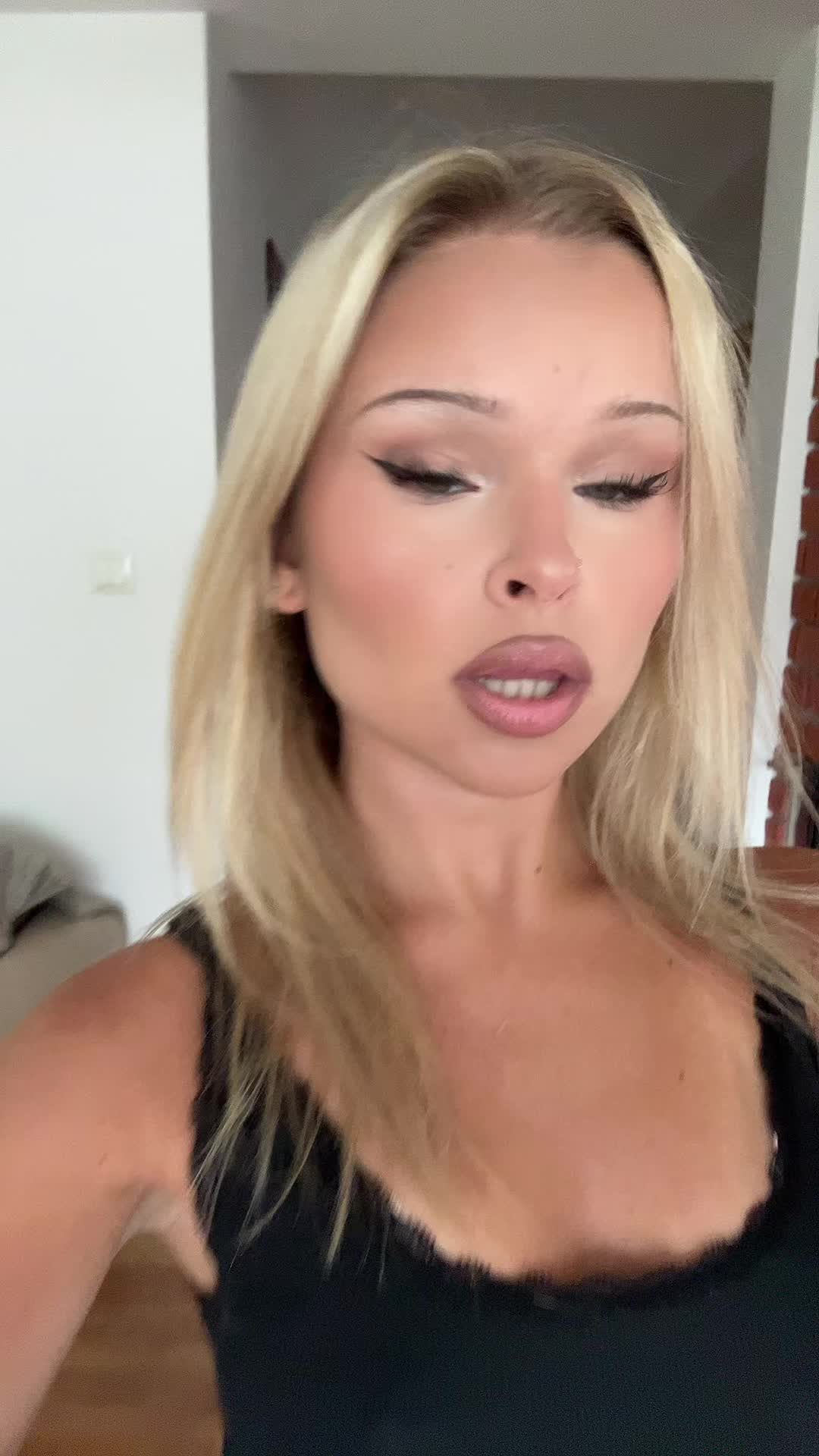 @helenkakorwek