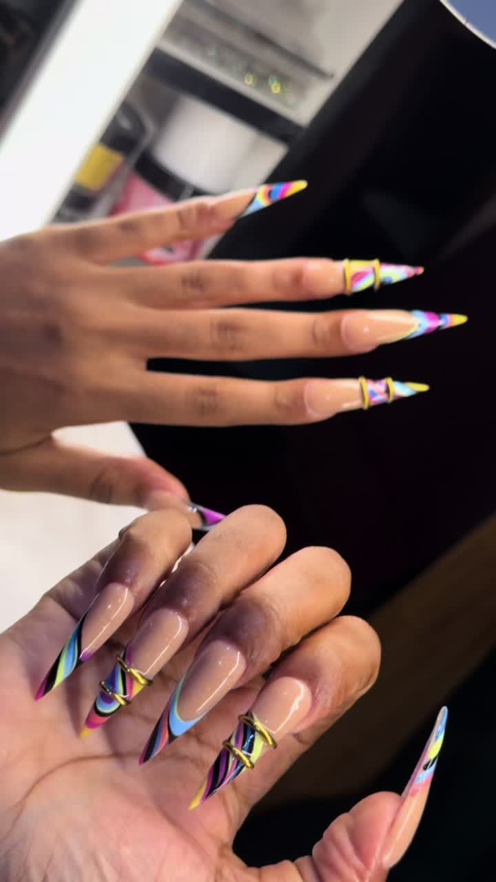 @𝑵𝒂𝒕𝒉𝒐𝒖𝒏𝒂𝒊𝒍𝒔