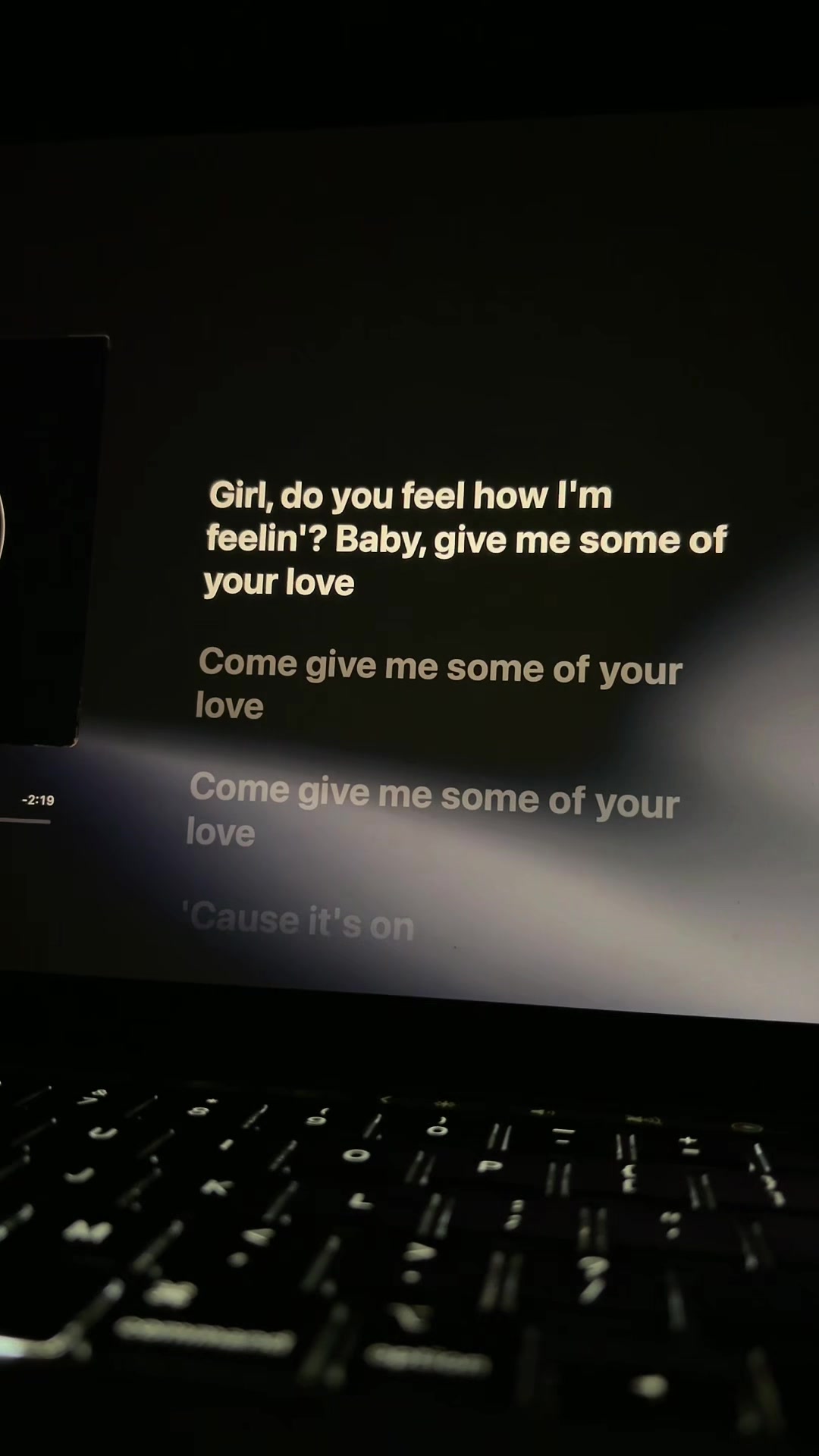 @Lyrics 🎶
