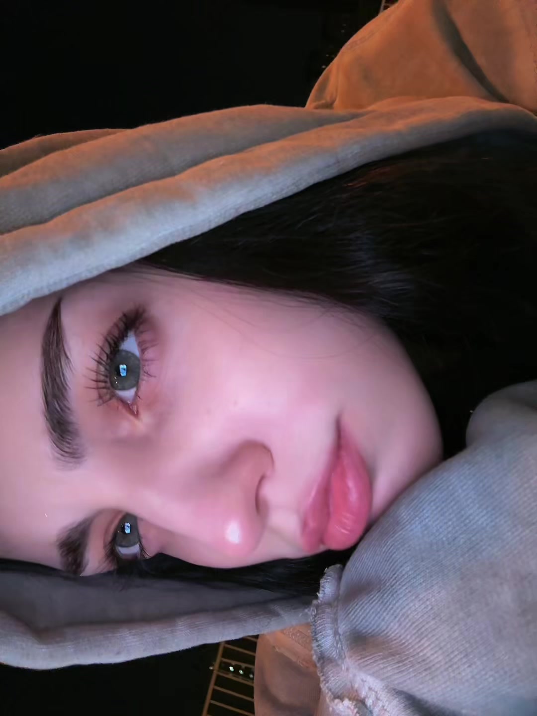 @__не_о_чём__