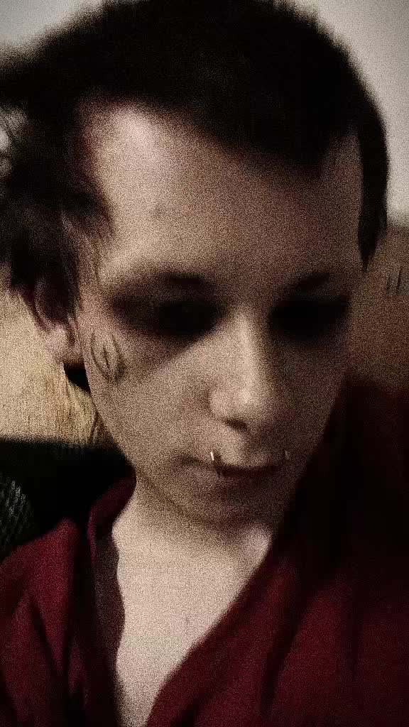@⛧little goth bat hannah⛧