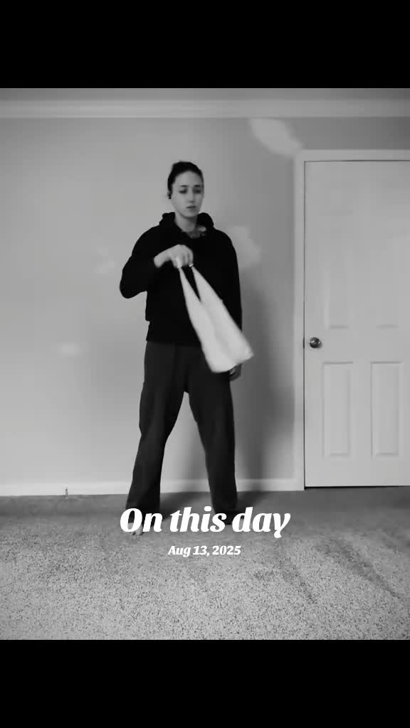 @lizoneil