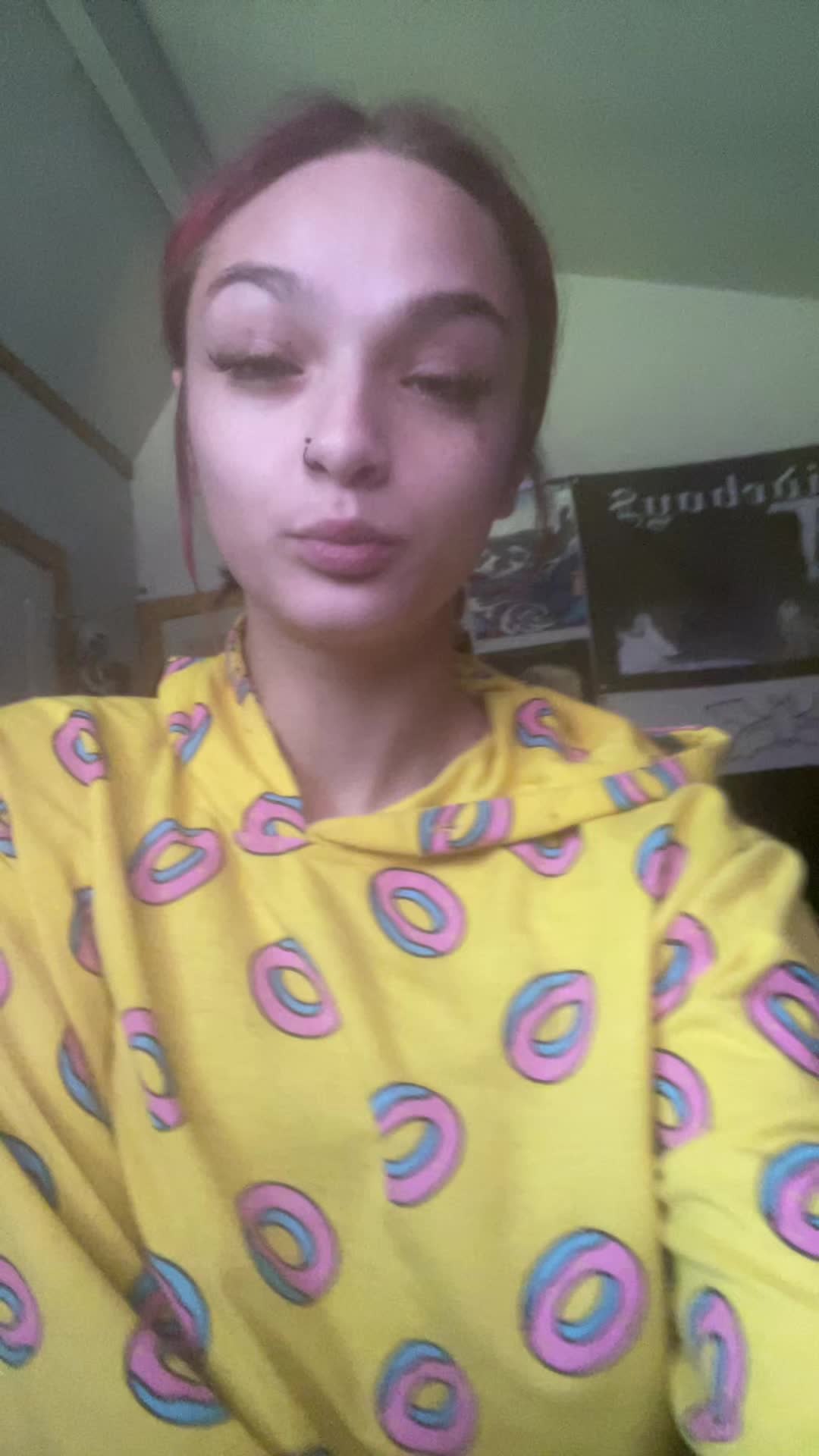 @lilcherry20_