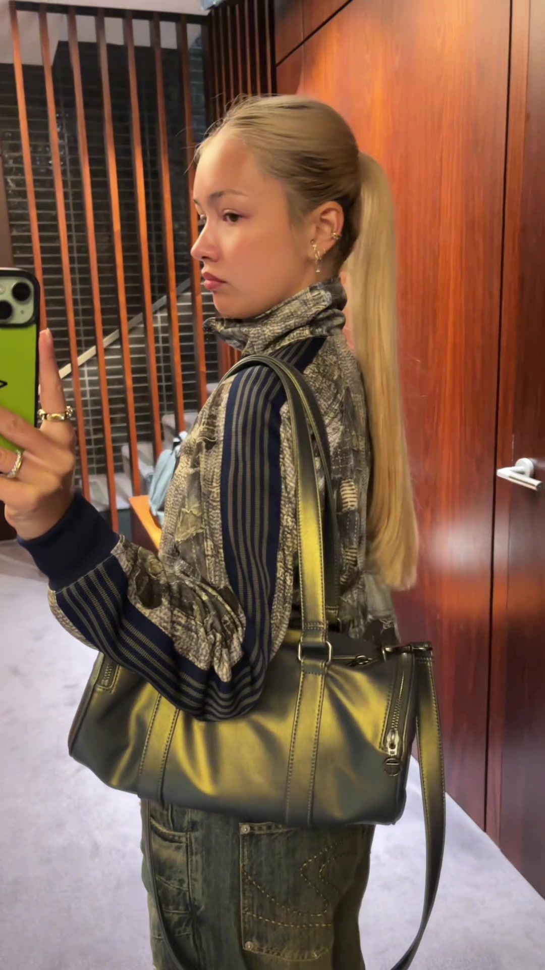@trishiepishie
