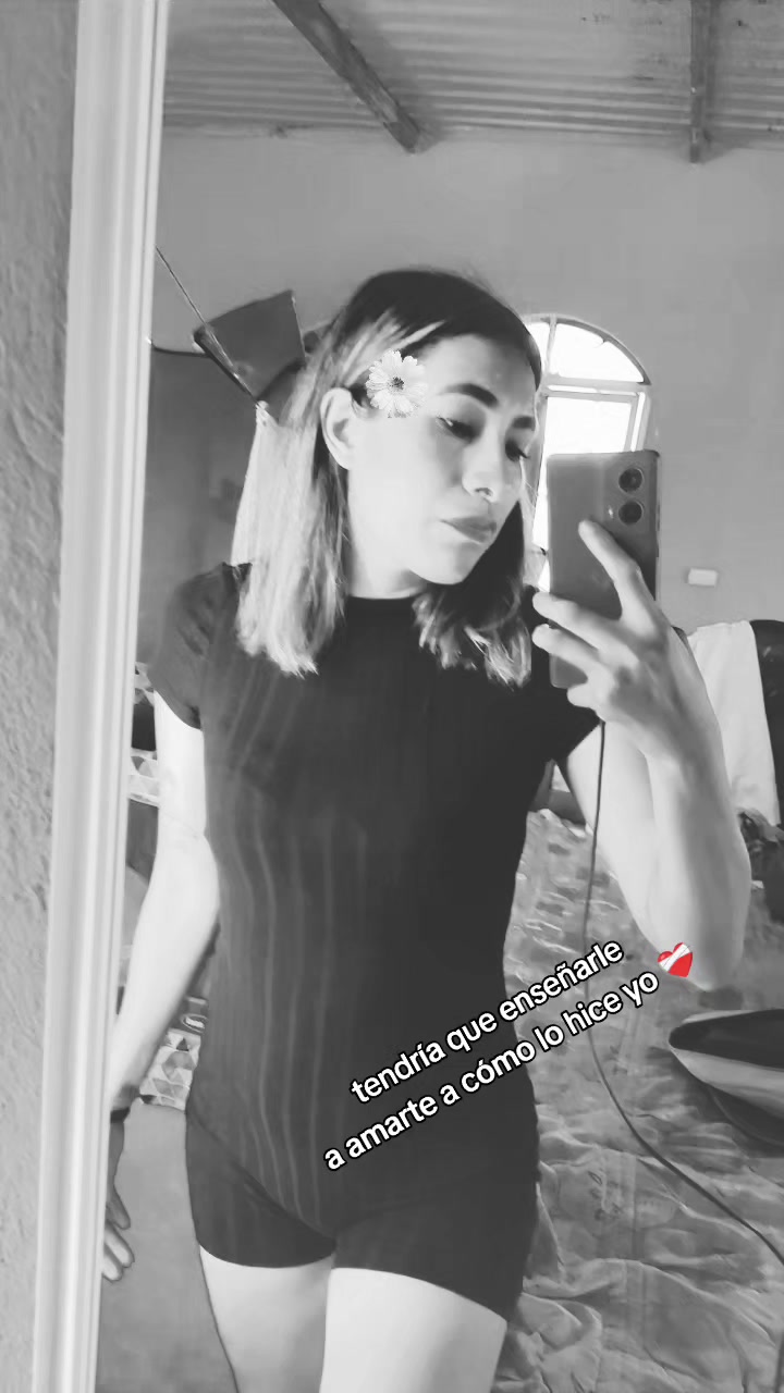 @vivixta