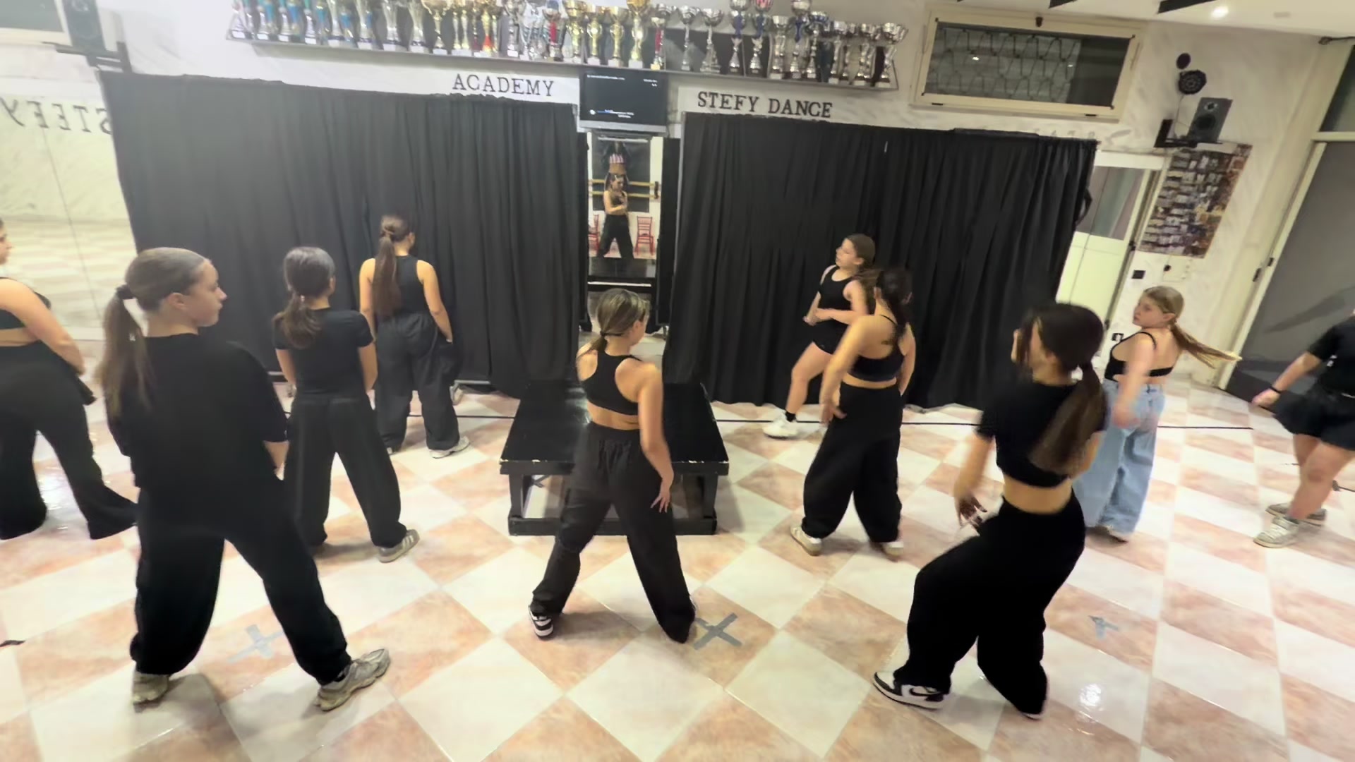 @Academy Stefy Dance
