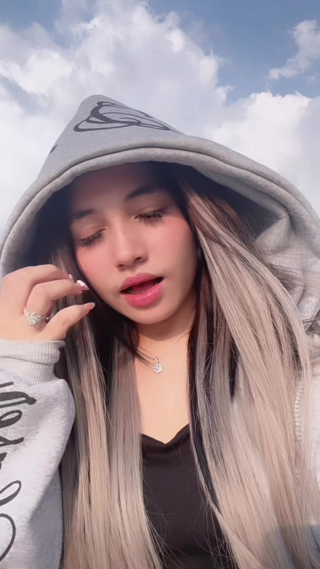 @Juu Mey🏳️&zwj;🌈